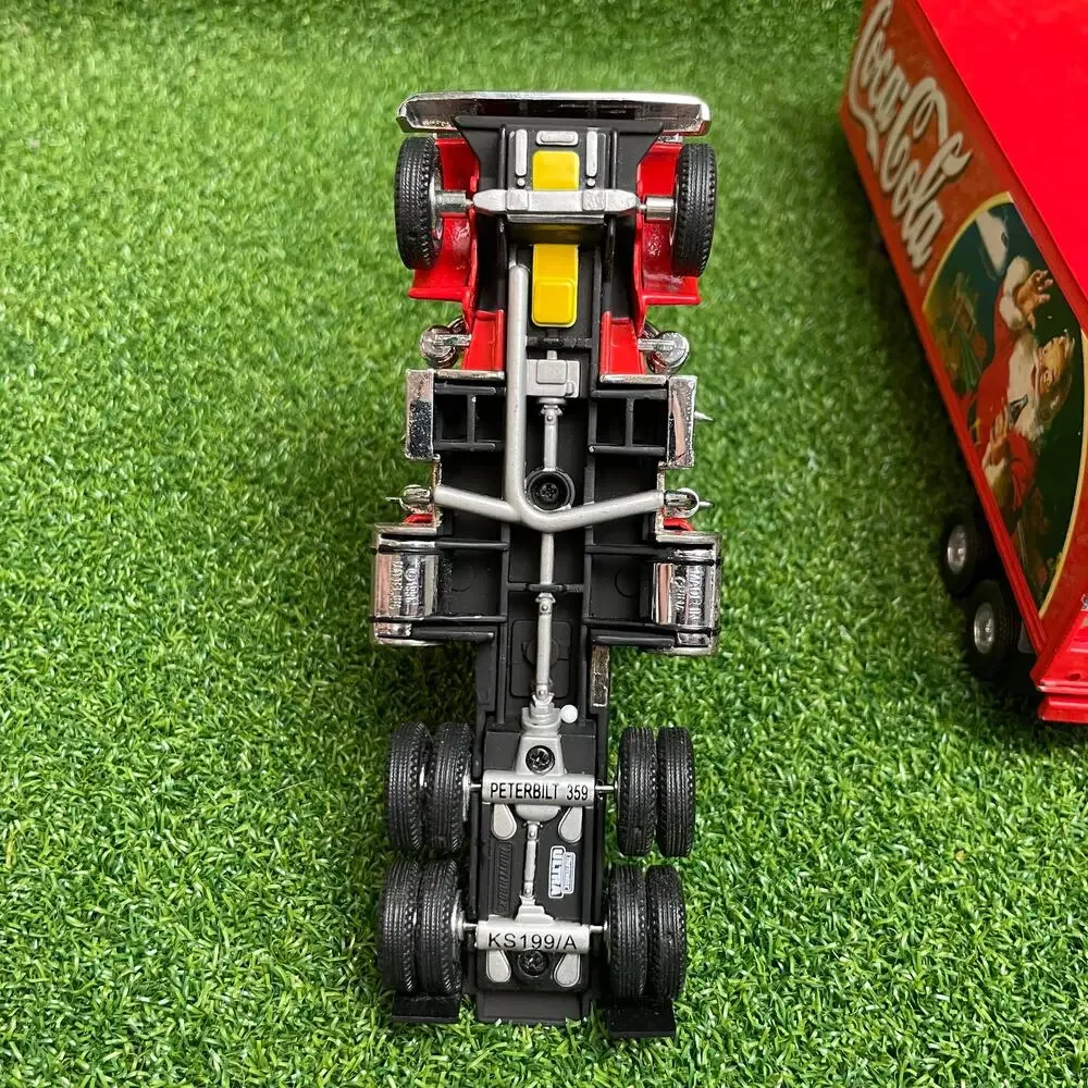 Vintage Matchbox Ultra Peterbilt 359 Tis the Season for Coca-Cola Diecast